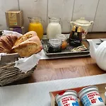 Le Grenier Du Jardin Bed & Breakfast Pontorson