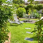 Bed & Breakfast Le Grenier Du Jardin