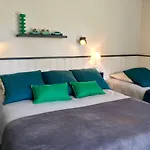 Bed & Breakfast Le Grenier Du Jardin Pontorson