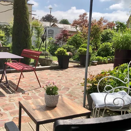 Le Grenier Du Jardin לינה וארוחת בוקר 3*