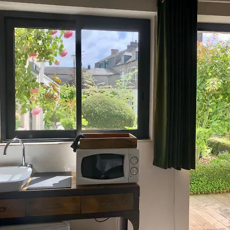 Le Grenier Du Jardin Bed & Breakfast 3*