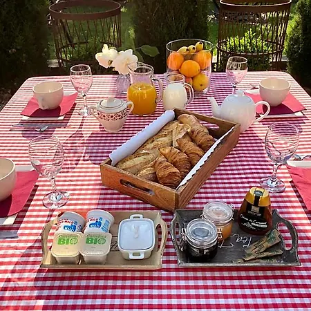 Le Grenier Du Jardin ポントルソン