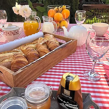 Le Grenier Du Jardin ベッド・アンド・ブレックファスト