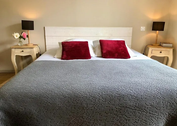 Le Grenier Du Jardin לינה וארוחת בוקר