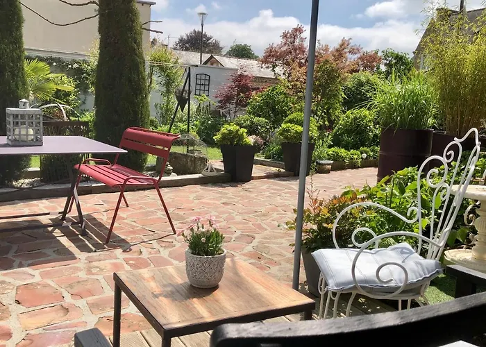 Le Grenier Du Jardin לינה וארוחת בוקר 3*