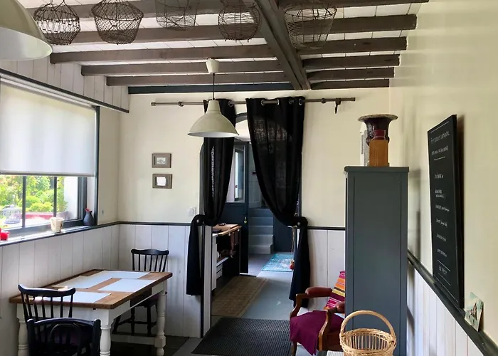 Le Grenier Du Jardin Bed & Breakfast 3*