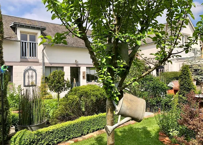 לינה וארוחת בוקר Le Grenier Du Jardin