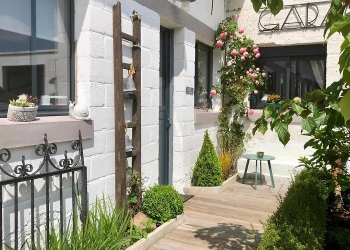 Le Grenier Du Jardin לינה וארוחת בוקר פונטורסון