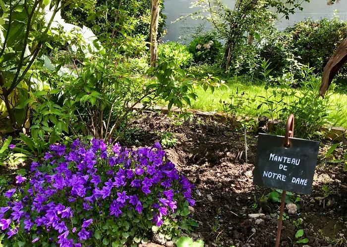 Le Grenier Du Jardin Bed & Breakfast 3*
